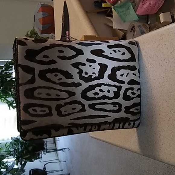 Large size Cheetah print envelope handbag size 9 matching heels 👠 - Picture 9 of 16